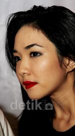 Bibir Merah Gisel
