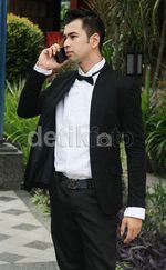 Suit and Tie ala Raffi Ahmad dan Rezky Aditya