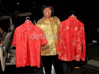 Kemeja-kemeja nyentrik Pak Tarno.