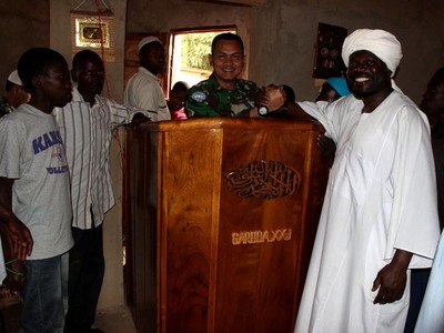 Kontingen Garuda XX-J Bantu Masjid di Kongo