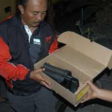 Senjata Pelontar Dimuat Truk Ekspedisi di Situbondo Milik Polri