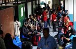 Pemudik Juga Serbu Terminal Lebak Bulus