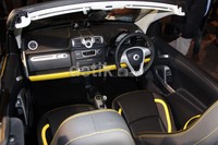 Interior smart fortwo cityflame.