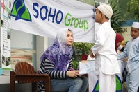 Kegiatan Baksos yang bertajuk “Sehat Menjelang Hari Kemenangan” adalah bentuk CSR (Corporate Social Resposibility) SOHO Group yang dilakukan kepada anak-anak juga dalam rangka memperingati Hari Anak Nasional 23 Juli 2013. Dok . SOHO