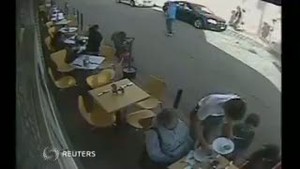 Sedan Tabrak 12 Orang di Trotoar Terekam CCTV