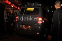Tim Labfor Mabes Polri tiba di lokasi untuk melakukan olah tempat kejadian perkara.