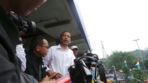 Ke Blok G Tanah Abang, Jokowi Nyaris Dicopet