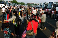 Ribuan pedagang mengikuti mudik bareng yang diselenggarakan PT Indofood.