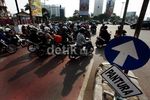 Pemudik Motor Lintasi Bekasi