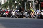 Pemudik Motor Lintasi Bekasi