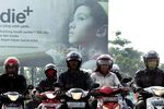 Pemudik Motor Lintasi Bekasi