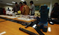  Diduga di LP Narkotika Cipinang para napi melakukan produksi narkoba dari dalam sel mereka.