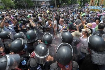 2 Ribu Demonstran Kepung Gedung Parlemen Thailand