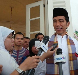 Blusukan Edisi Lebaran, Jokowi Mau Minta Maaf ke Warga