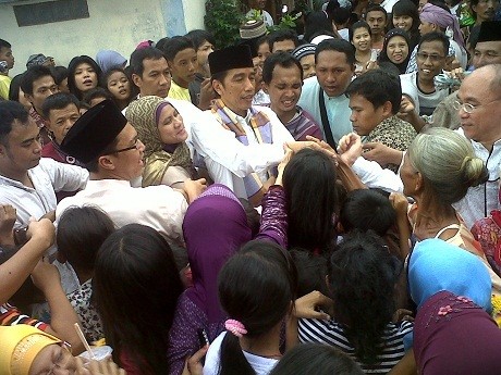 Blusukan Edisi Lebaran Jokowi Disambut Meriah Warga 5 Kampung