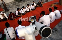 Pemerintah pun akhirnya menetapkan Idul Fitri jatuh hari ini. Lamhot Aritonang/detikFoto.