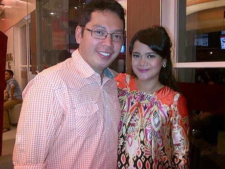 Sheza & Shezy Idris Usir Ayah Jika Merokok di Rumah