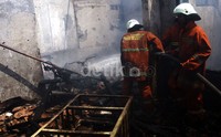 Sebanyak 32 mobil pemadam dikerahkan ke lokasi. Lamhot Aritonang/detikFoto.
