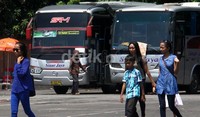 Suasana lenggang terlihat di Terminal Lebak Bulus, Jakarta Selatan, Sabtu (10/08/2013).