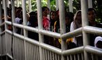 Penumpukan Penumpang di Halte Dukuh Atas