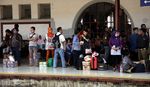 Stasiun Senen Masih Dipenuhi Pemudik