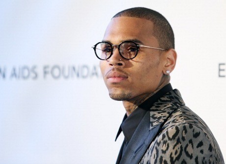 Khawatir Kabar Chris Brown Kejang, Ibunda Terbang ke Los Angeles
