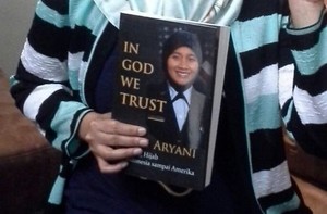 Obati Luka Diskriminasi, Ranti Terapi Diri Menulis Buku In God We Trust