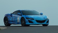 Mobil super yang masih berupa prototype itu diperkenalkan Honda dalam sebuah event di Mid-Ohio Sports Car Course 4 Agustus lalu. (dok. Honda)