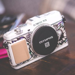 Olympus PEN E-P5 Dijual Sepaket dengan Vespa