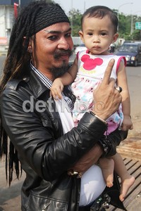 Limbad dan buah hati. Gus Mun/detikHOT.