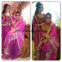 Syahrini dan ibunya tampil serasi. (Instagram)