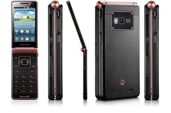     Desain Galaxy Folder memang terbilang lawas karena kerap diadopsi ponsel jaman dulu. Namun perangkat bermodel flip ini sudah dipadukan dengan layar sentuh. (kredit foto: androcraze)