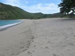 Pantai Mawun di Lombok, Serasa Milik Pribadi