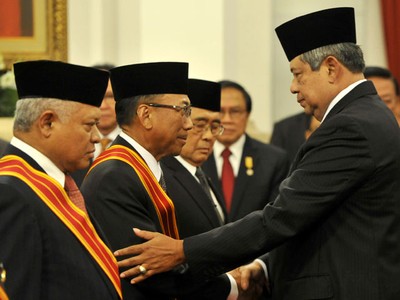 28 Tokoh Bangsa Terima Bintang Tanda Jasa