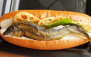 Nyam! Hotdog Ikan Panggang yang Populer di Kyoto
