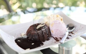 Slurp! Kini Molten Chocolate Cake Bisa Diminum!