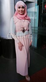 Gaya Selebriti Indonesia di Bulan Ramadan (3)