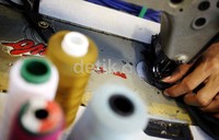 Pajak penghasilan (PPh) 1% bagi Usaha Kecil dan Menengah (UKM) yang beromzet hingga Rp 4,8 miliar per tahun ini telah berlaku sejak 1 Juli 2013.