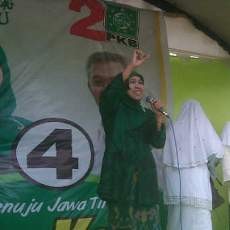 Khofifah Janjikan Rp 800 Juta Tiap Asrama Ponpes