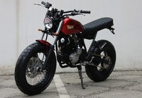 Ipah memutuskan untuk mengusung konsep Street Tracker dengan kaki-kaki ala Yamaha TW200 yang kokoh. (dok Donny Ariyanto)