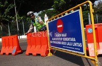 Nantinya arus lalu lintas juga akan dialihkan.