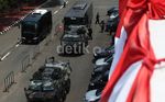 4 Tank Siaga di Gedung DPR