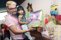Sam pun tetap ikut merayakan ultah sang putri meski kini tengah sangat sibuk terlibat film Hollywood.
