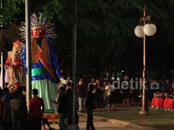 Suasana Lokasi Syuting Chris Hemsworth di Jakarta Suasana Lokasi Syuting Chris Hemsworth di Jakarta