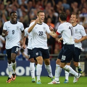 Gol Debut Lambert Menangkan Inggris