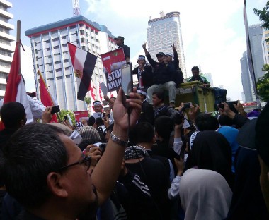 Ratusan Orang Demo Dukung Mesir di Depan Kantor PBB