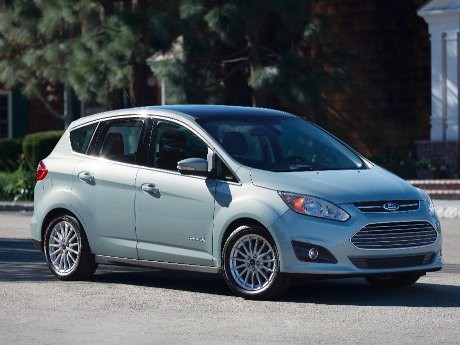 Iklan Menyesatkan, Ford Ubah Angka Konsumsi BBM Mobil