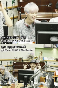 Luhan (atas) tampak tertawa riang dan Chanyeol (bawah) berpose kocak. (Sukira)