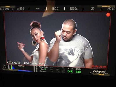 Mengintip Agnes Monica Syuting dengan Timbaland