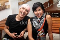 Sang kekasih, Teges juga memperkenalkan menu di restorannya tersebut. Hampir semua makanan yang disajikan tentunya berbahan dasar domba Garut. Gus Mun/detikHOT.